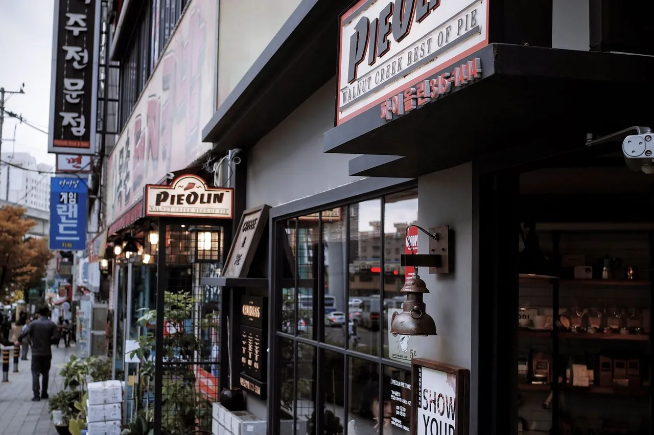 Café Onion in Seongsu-dong: Industrial chic from 'Our Unwritten Seoul'