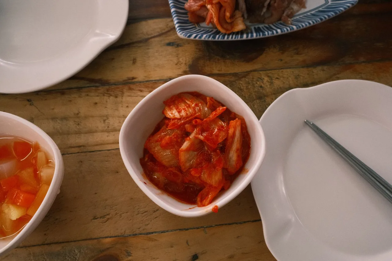Kimchi jjigae: Spicy kimchi stew