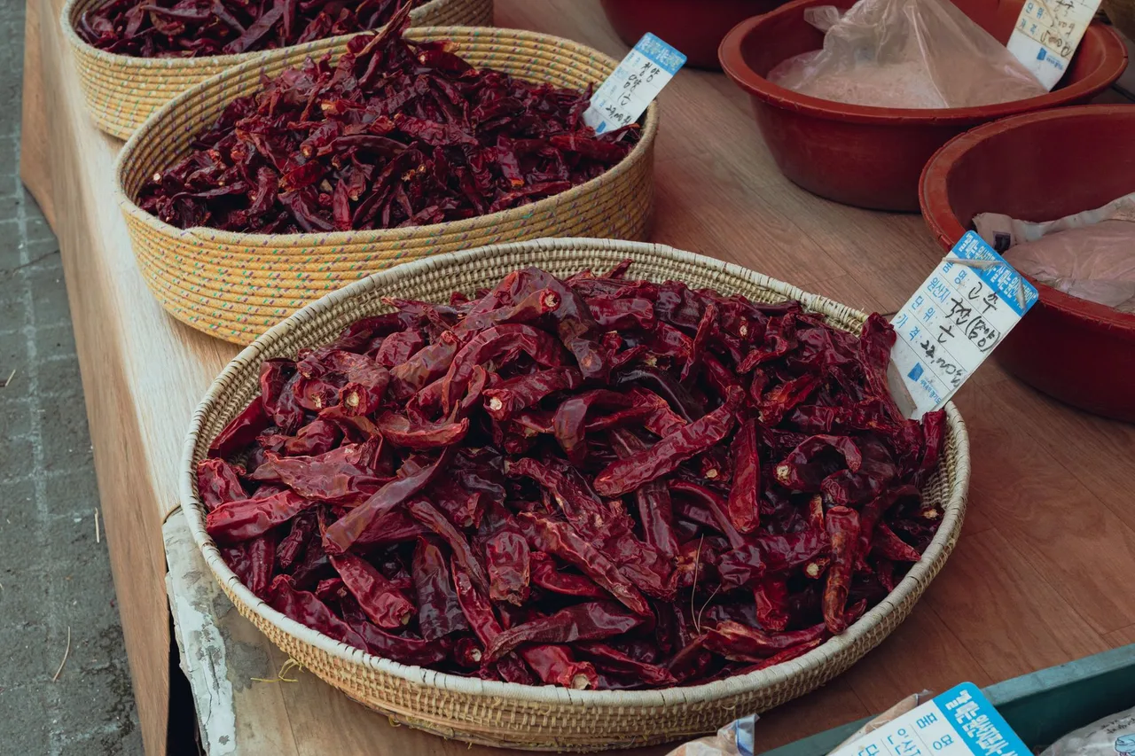 Exploring Korean street food markets: a guide for foreigners