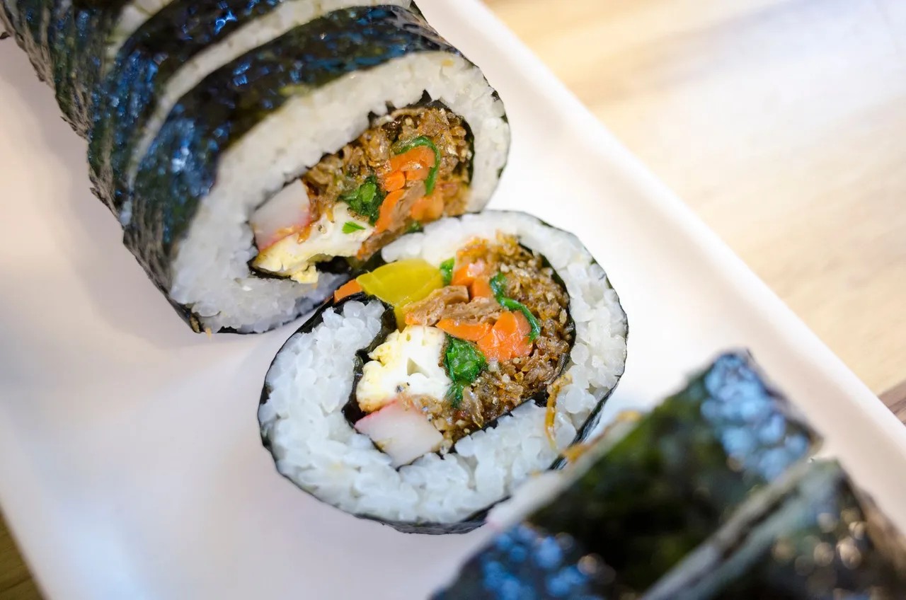 Making ground beef gimbap