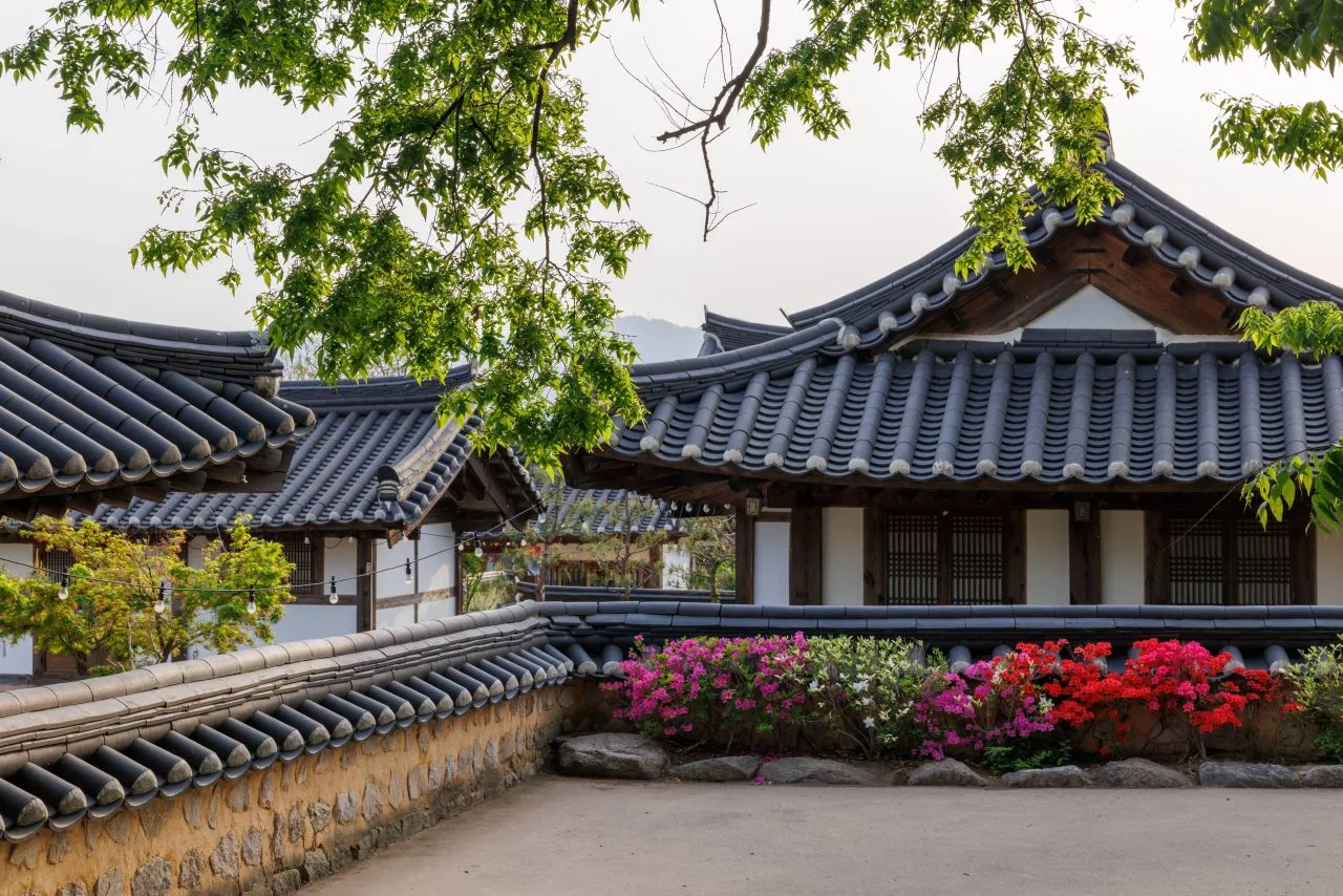 Gyochon Traditional Village: Home of the Choe Clan