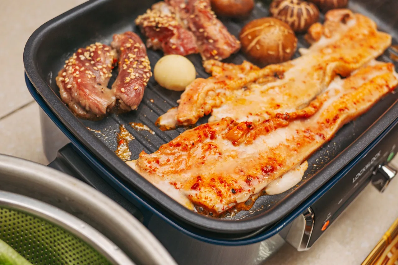 Samgyeopsal on the grill