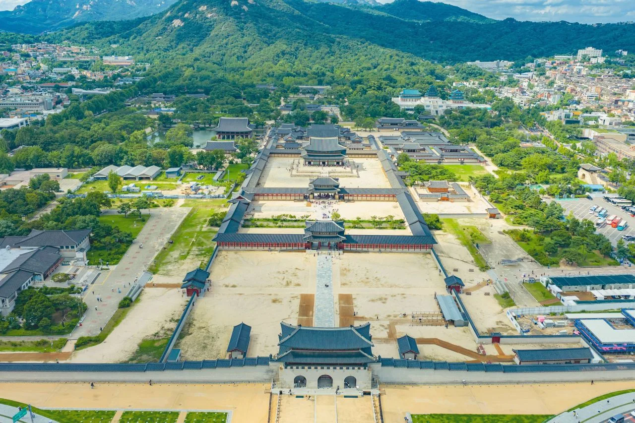 Exploring Seoul's royal palaces: a guide for visitors