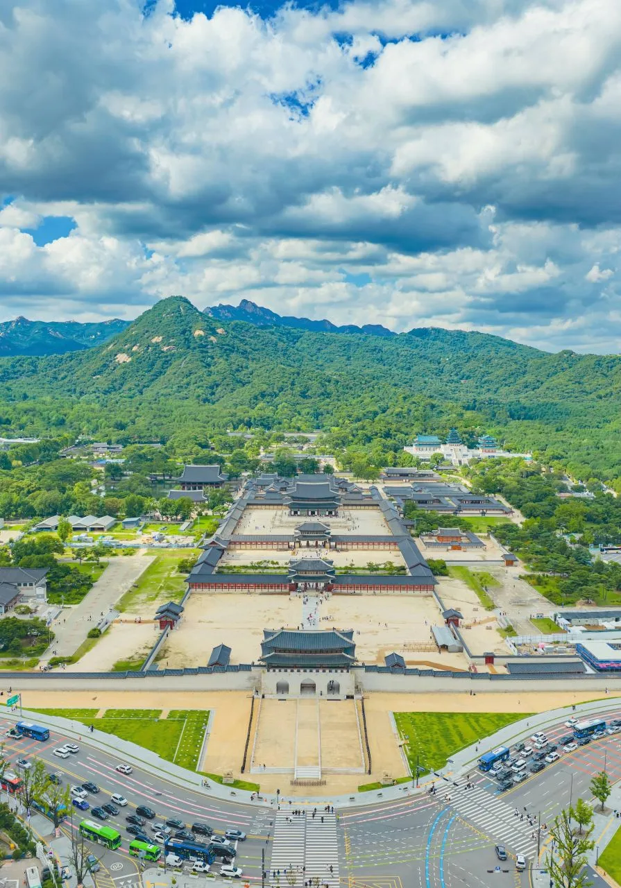 Must-visit attractions in Seoul