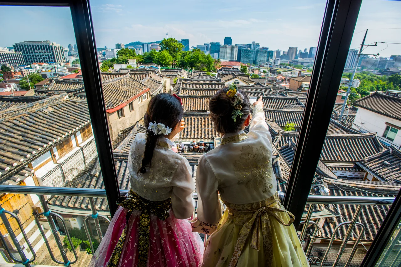 Capturing the perfect hanbok photos