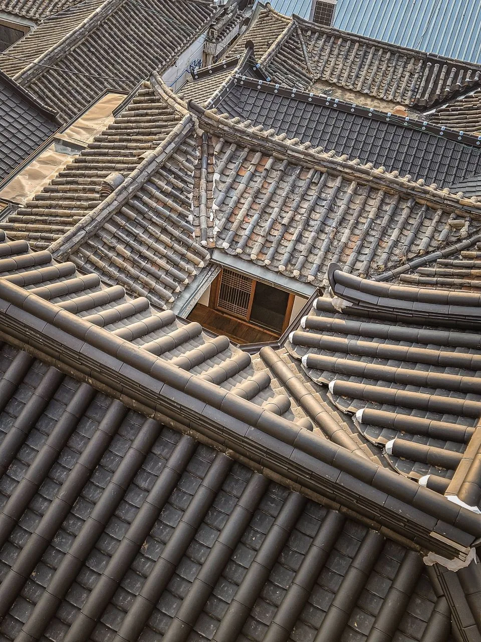 Hanok houses in Bukchon Hanok Village, Seoul